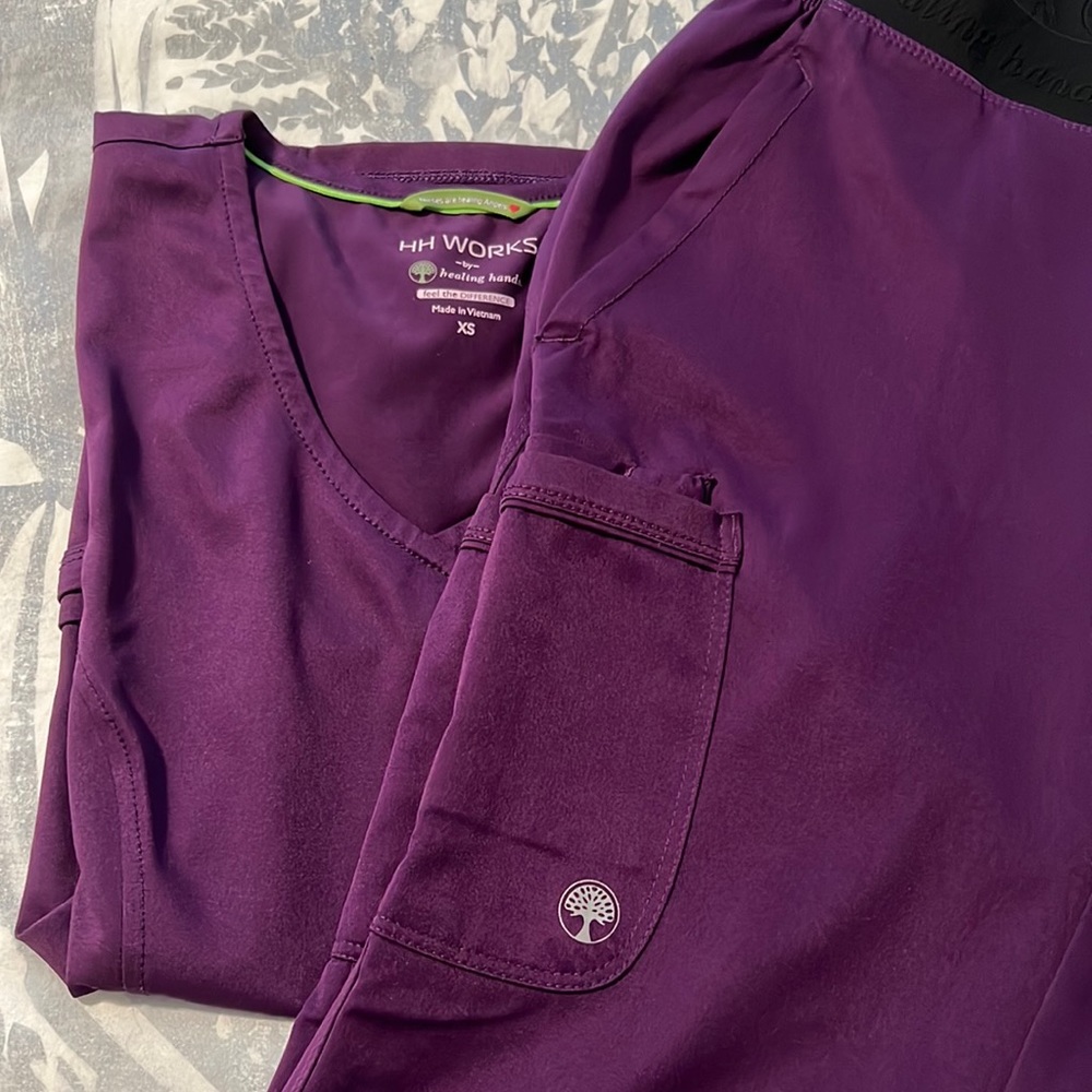 Healing hands scrubs